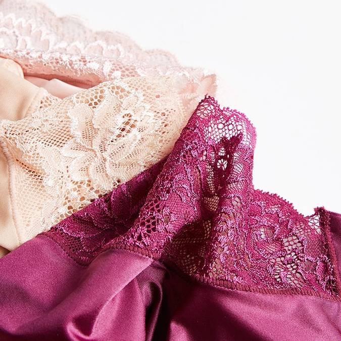 3 Women's Seamless Panties with Lace