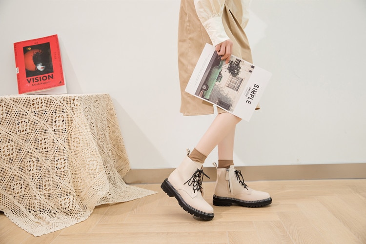 Women's Fashion Trendy Style Leather Boots