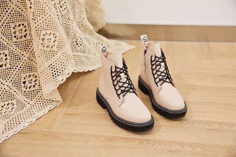 Women's Fashion Trendy Style Leather Boots