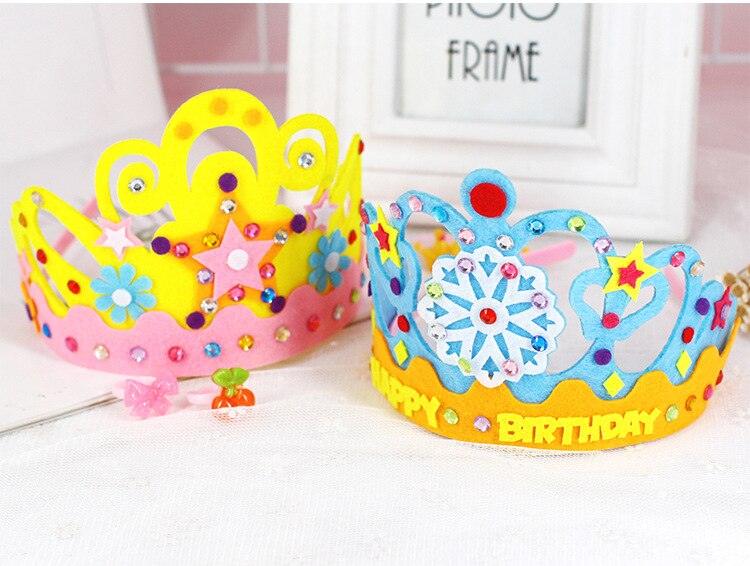 DIY Paper Crown Crafting
